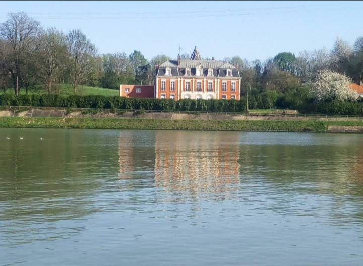 Famille d'Accueil au château de Batavia à Arques